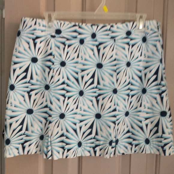 Vineyard Vines Dresses & Skirts - Vineyard Vines Daisy Pleated Linen Skirt - Women's Size 8